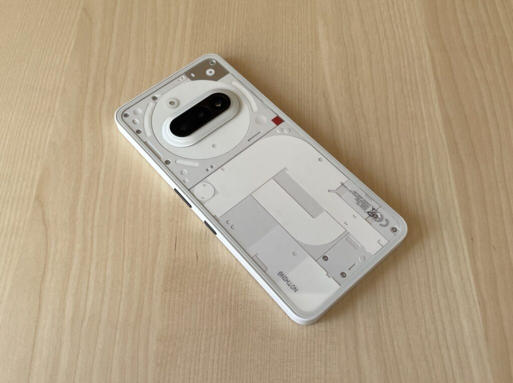 NothingのPhone(3a)。